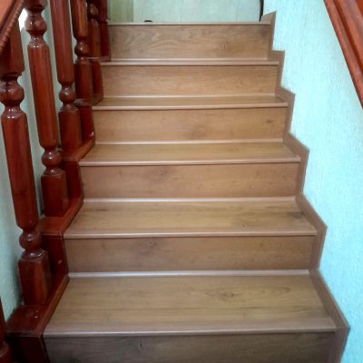 Piso Laminado en escalera